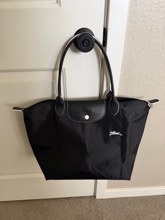 Longchamp Handbags - Longchamps Large Black Women's Tote Bag